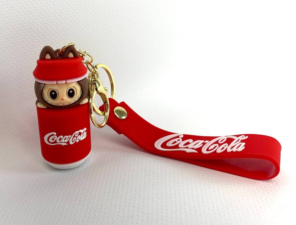 Брелок лабубу Coca Cola  7см гумовий  12(24)/600. Фото 3