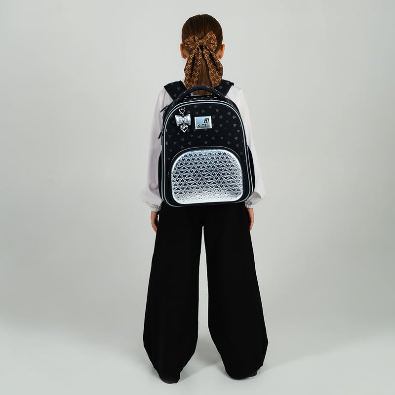 Рюкзак шкільний каркасний Kite Education Black&Silver K26-556M-2. Фото 17