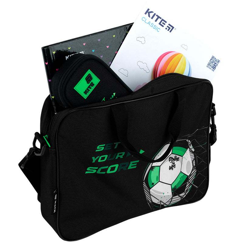 Шкільна текстильна сумка Kite Football K26-589-2. Фото 5